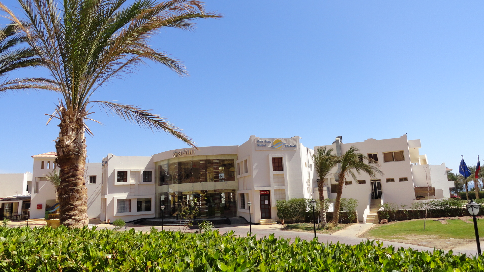 Hotel Sea Sun - Front hotelu